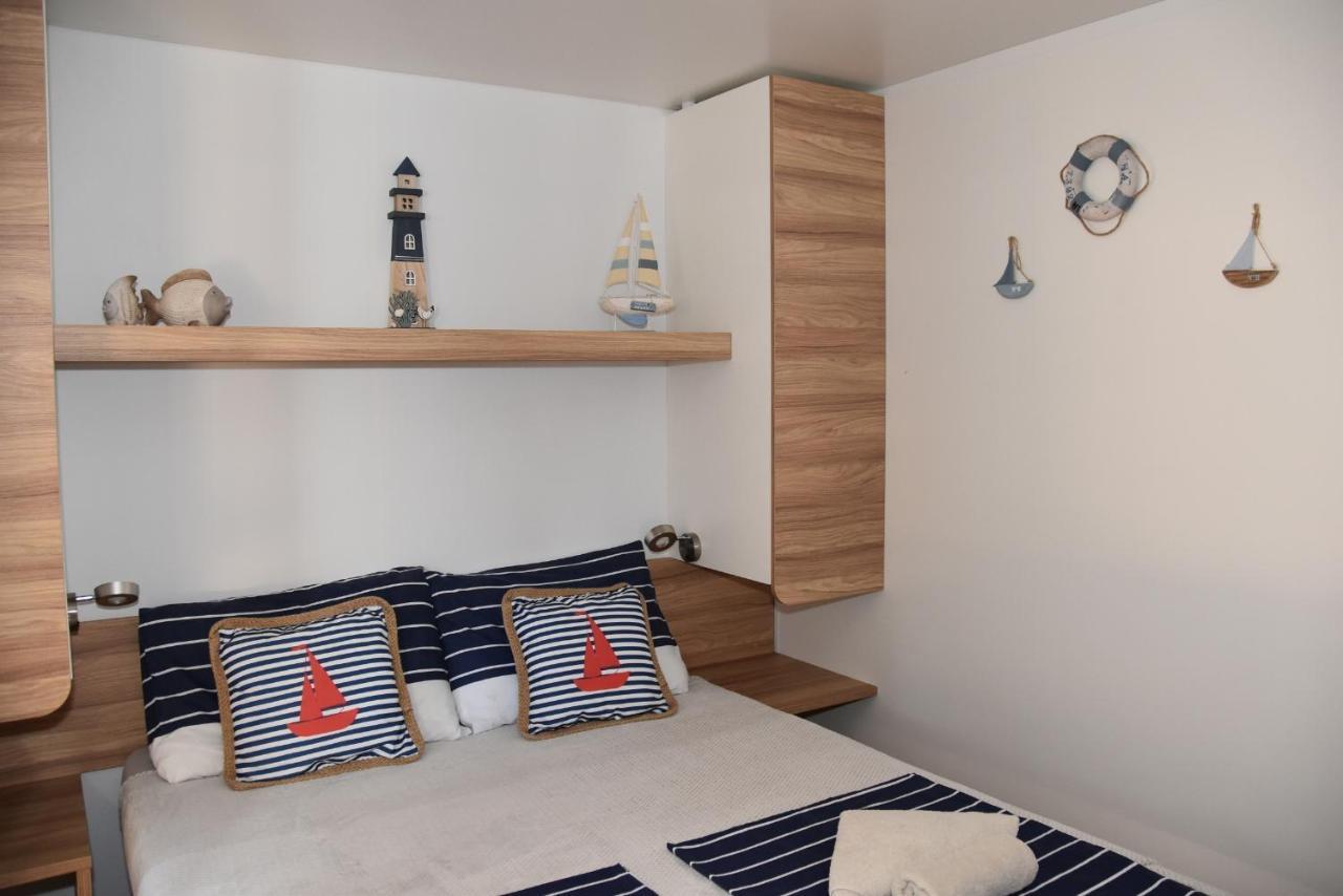 Mobile Home Biograd Na Moru Gapi House Bagian luar foto