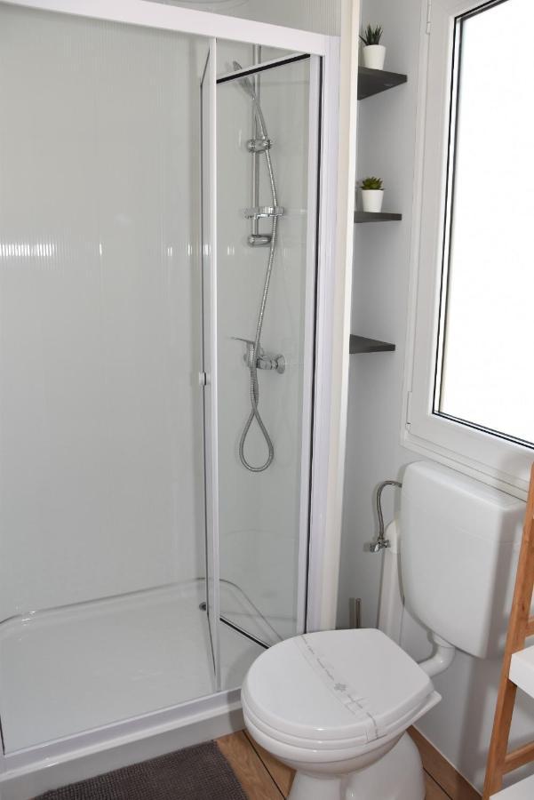 Mobile Home Biograd Na Moru Gapi House Bagian luar foto