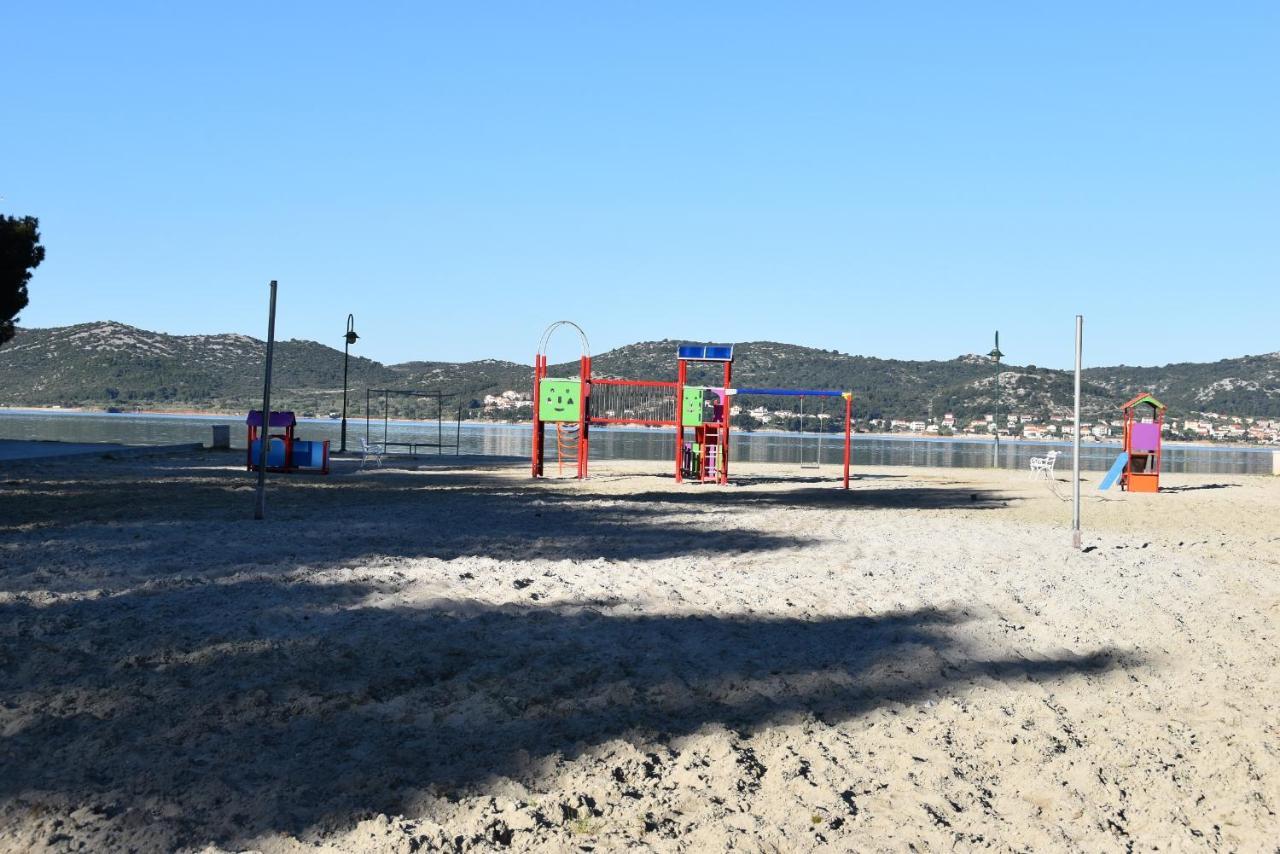 Mobile Home Biograd Na Moru Gapi House Bagian luar foto