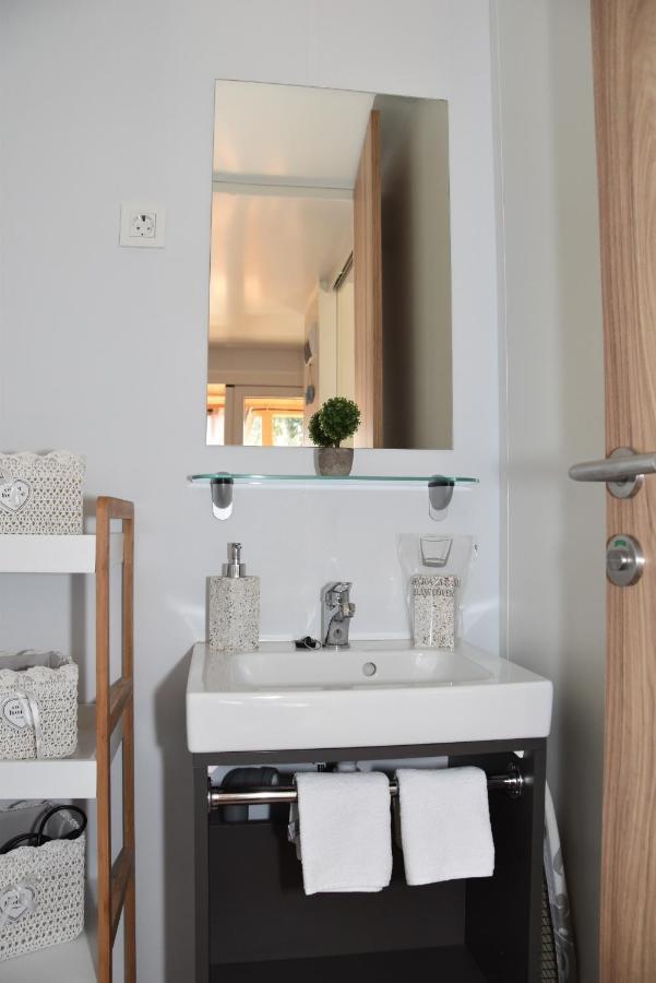 Mobile Home Biograd Na Moru Gapi House Bagian luar foto