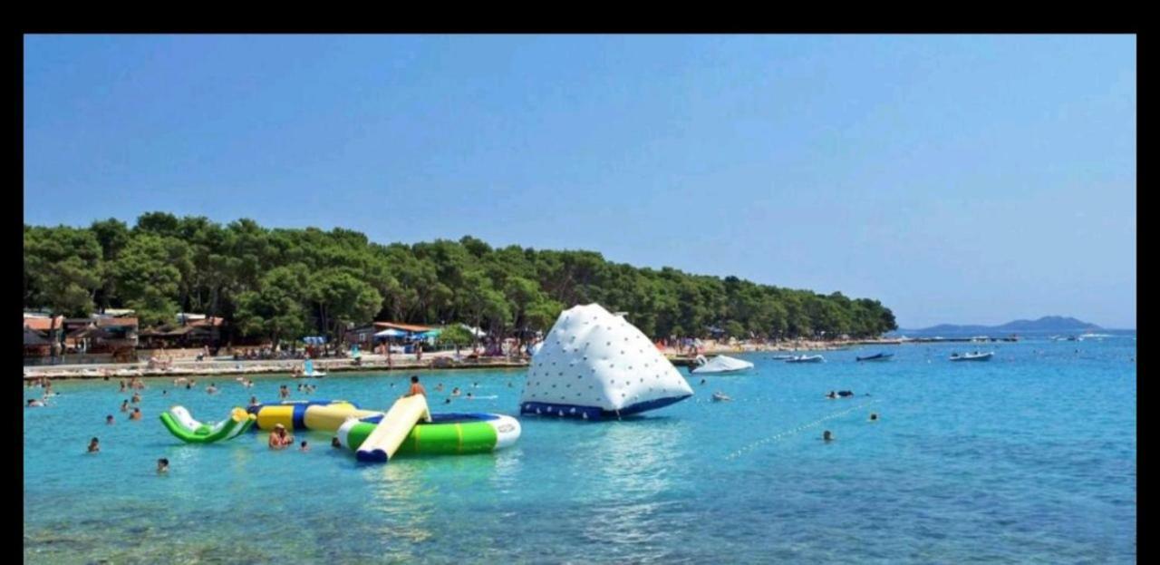 Mobile Home Biograd Na Moru Gapi House Bagian luar foto